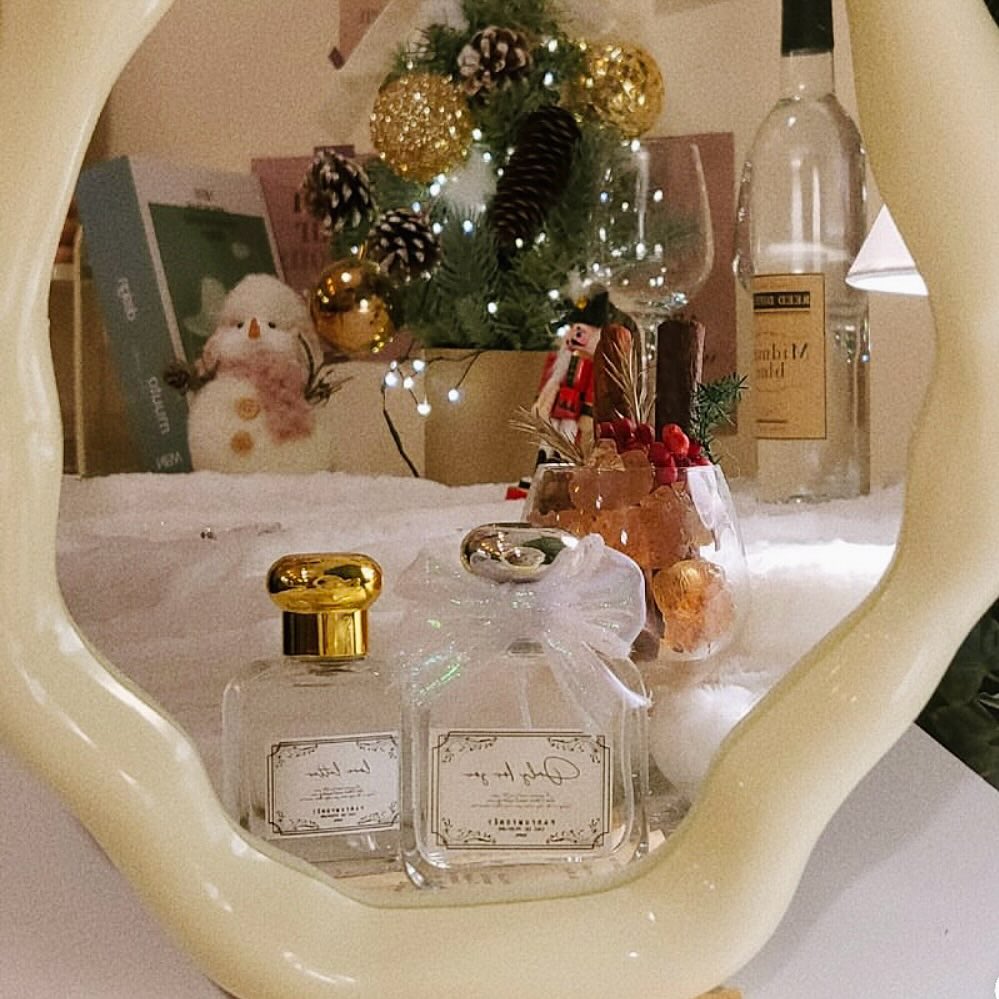 Holiday perfume display